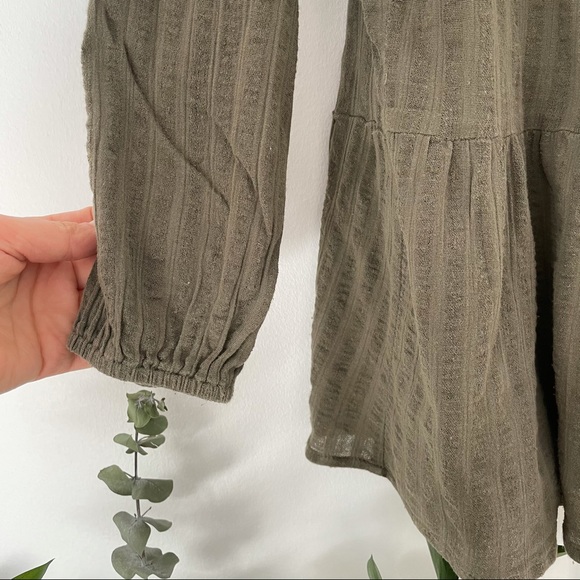 ⛔️SOLD Knox Rose Olive Green Relaxed Lace Top - Picture 4 of 5